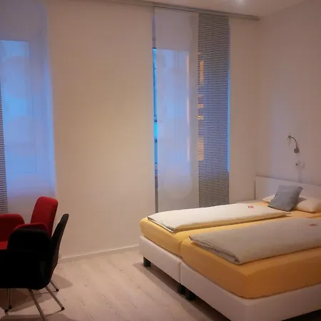 Barbarossa Stadtmitte 호텔 3*