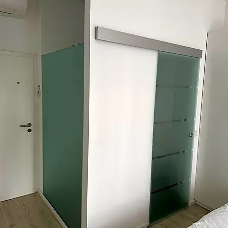 Barbarossa Stadtmitte מלון 3*