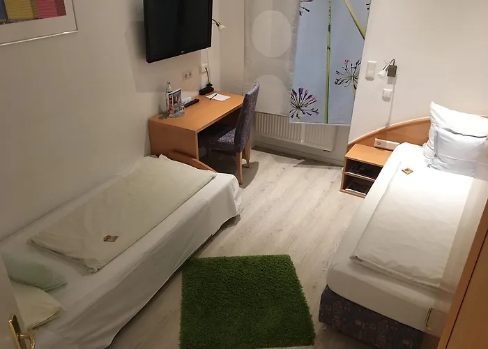 Barbarossa Stadtmitte Hotel 3*